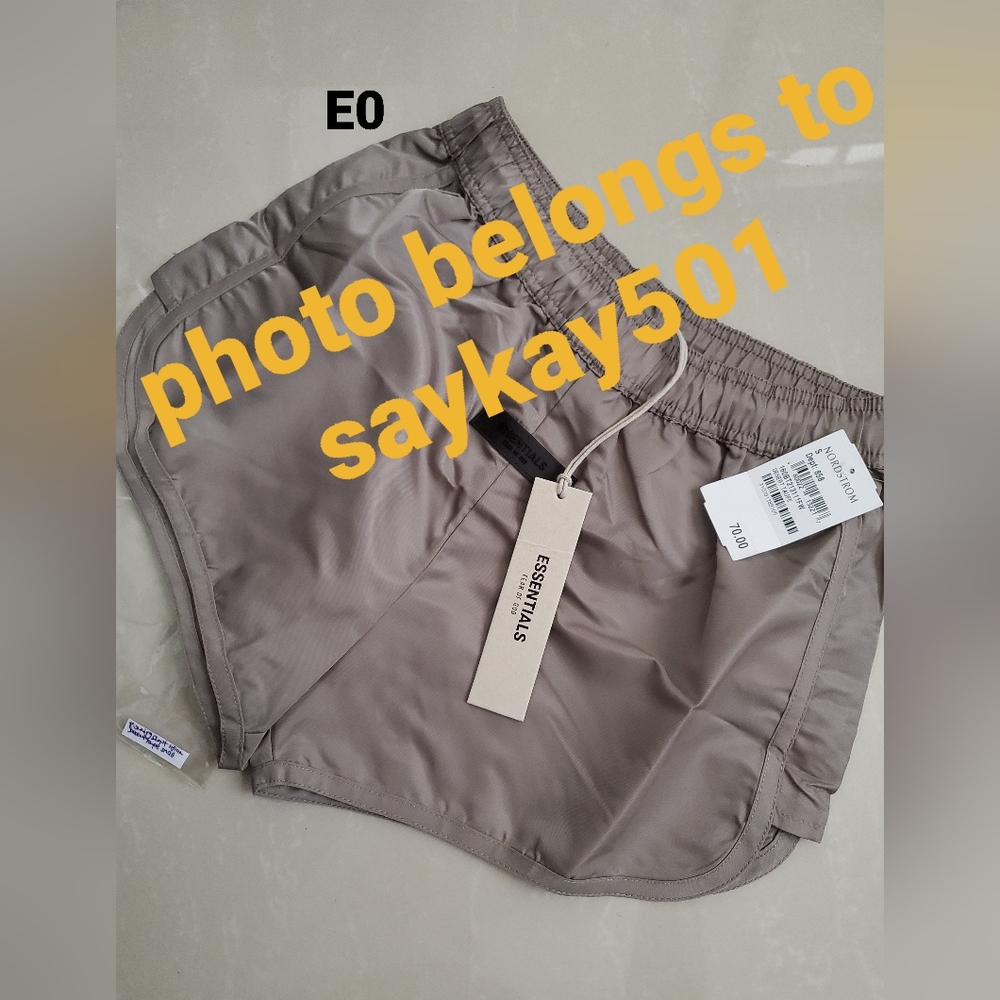 (3)Fear Of God Essentials shorts lot